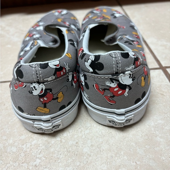 Vans Off The Wall Unisex X Disney Mickey Mouse  Classic Slip-On Shoes size 12 - Picture 3 of 6